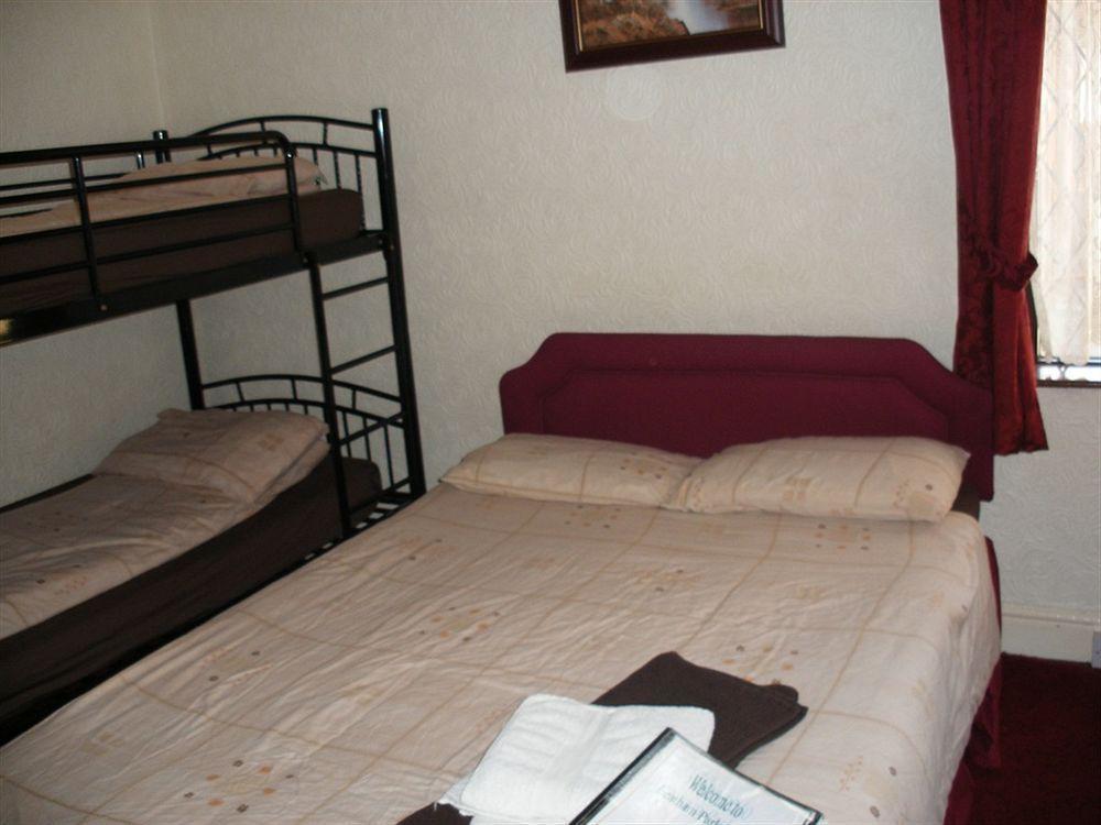 Leatham Park Guest House - Blackpool — Photos 2